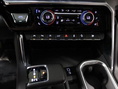 Used 2023 GMC Sierra 1500 Denali w/ Denali Reserve Package image 40