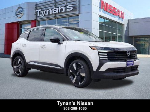 New 2025 Nissan Kicks SR image 1