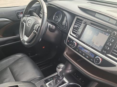Used 2018 Toyota Highlander Limited AWD/4WD image 27