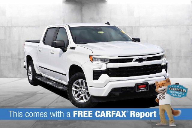 Used 2023 Chevrolet Silverado 1500 RST w/ Z71 Off-Road Package AWD/4WD image 2
