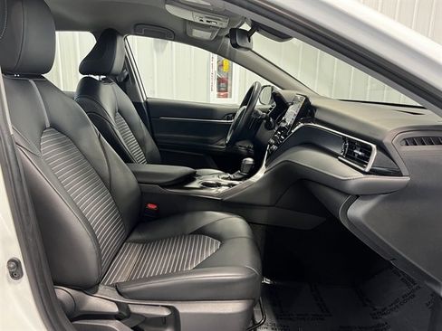 Used 2024 Toyota Camry SE image 24