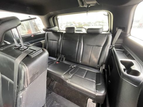 Used 2018 Ford Expedition XLT w/ Equipment Group 202A image 19