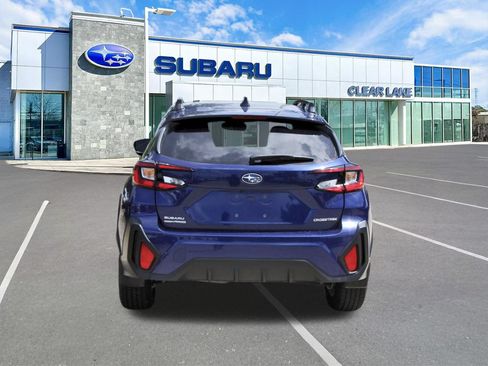 Used 2025 Subaru Crosstrek 2.5i Premium AWD/4WD image 5