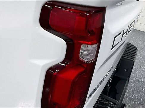 Used 2020 Chevrolet Silverado 1500 LT Trail Boss w/ Convenience Package AWD/4WD image 22