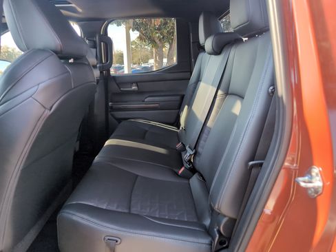 Certified 2025 Toyota Tacoma TRD Off-Road w/ TRD Off Road Premium Package image 31