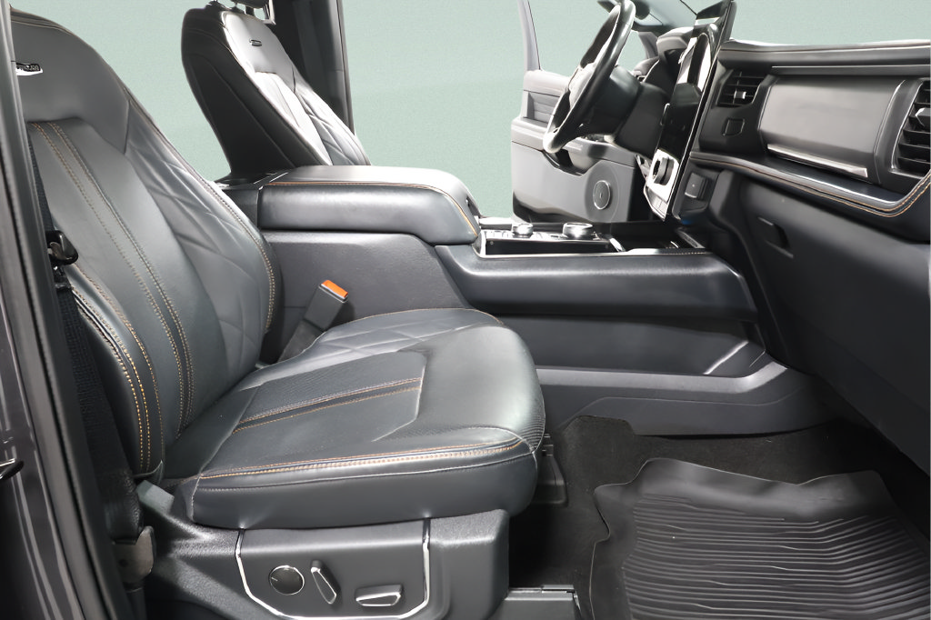 Used 2023 Ford Expedition Max Platinum AWD/4WD image 31