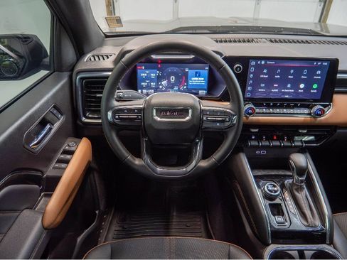 Used 2024 GMC Canyon AT4 AWD/4WD image 27