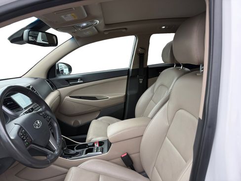 Used 2016 Hyundai Tucson Limited w/ Option Group 03 image 10