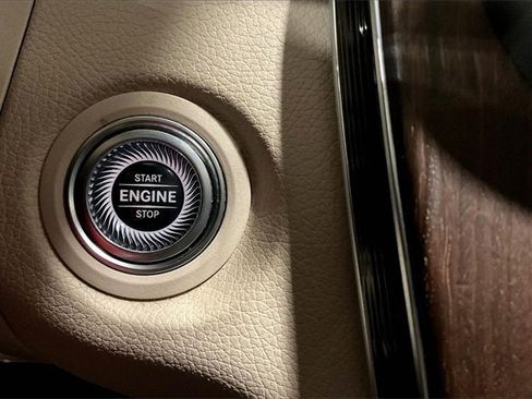 Used 2021 Mercedes-Benz GLC 300 4MATIC image 31