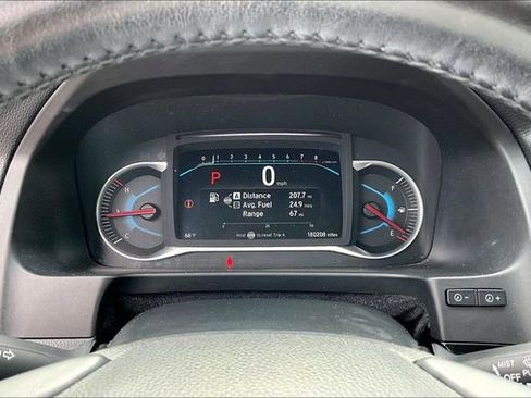 Certified 2020 Honda Pilot Touring image 13