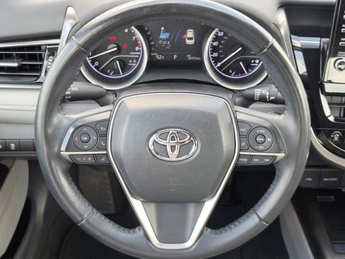 Used 2022 Toyota Camry XLE FWD image 15