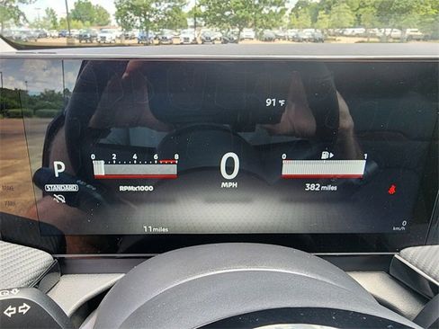 New 2025 Nissan Kicks SR image 5