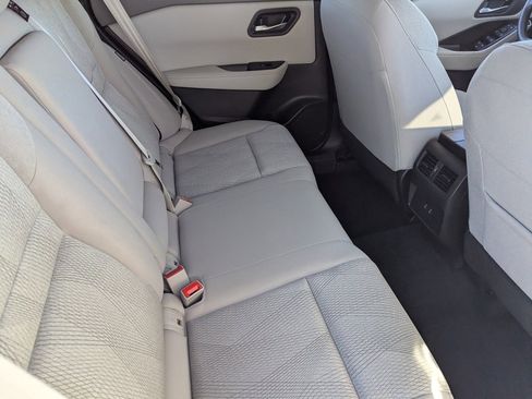 Certified 2024 Nissan Rogue SV image 15