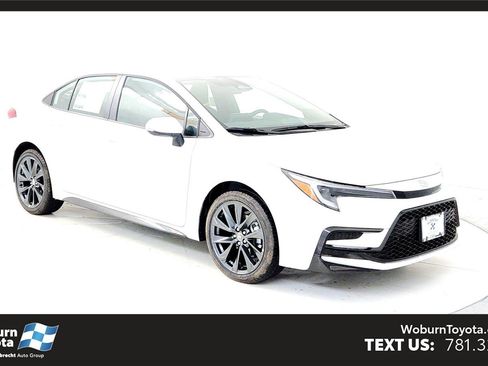 New 2026 Toyota Corolla SE image 1