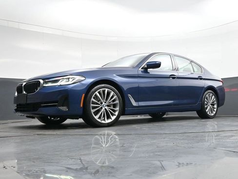 Used 2022 BMW 540i xDrive w/ Premium Package image 32