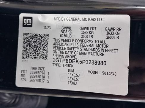 Used 2023 GMC Canyon AT4 w/ AT4 Premium Package AWD/4WD image 40