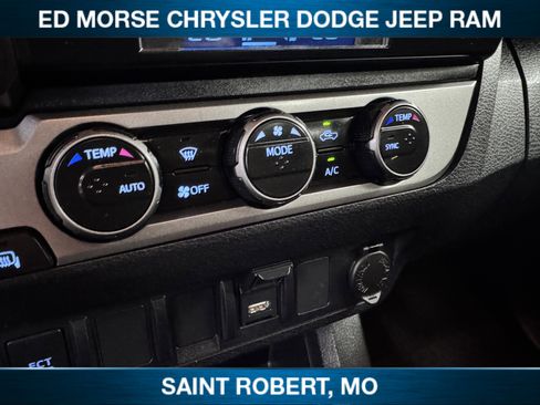 Used 2023 Toyota Tacoma SR image 15