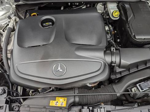 Used 2018 Mercedes-Benz GLA 250 4MATIC image 29