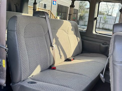 Used 2020 Chevrolet Express 3500 LS image 30