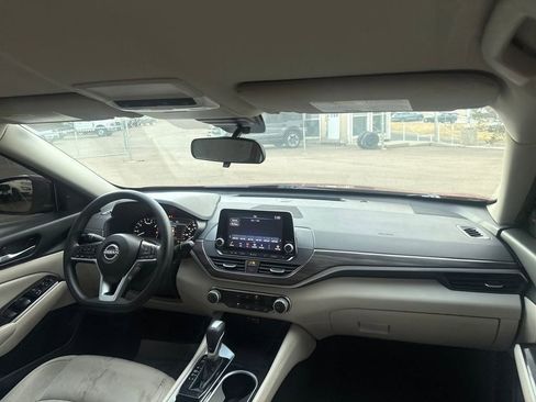 Used 2023 Nissan Altima 2.5 SV FWD image 25