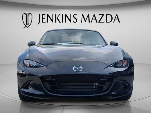 Used 2023 MAZDA MX-5 Miata Grand Touring image 2