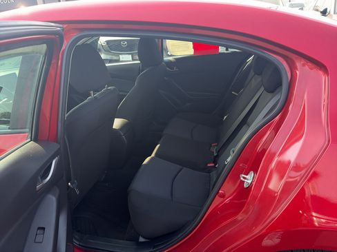 Used 2016 MAZDA MAZDA3 i Sport FWD image 13