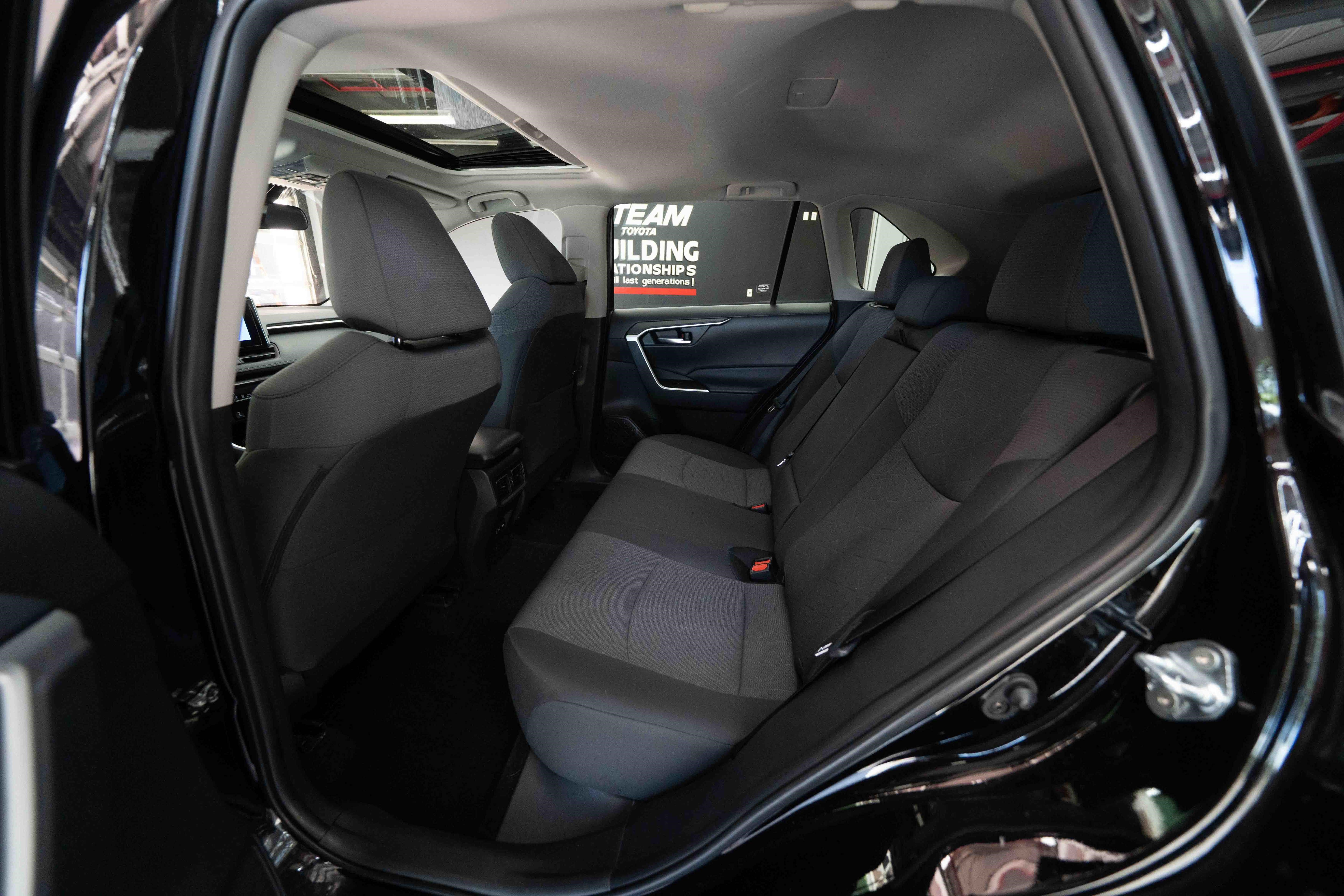 Used 2025 Toyota RAV4 XLE w/ Convenience Package AWD/4WD image 24