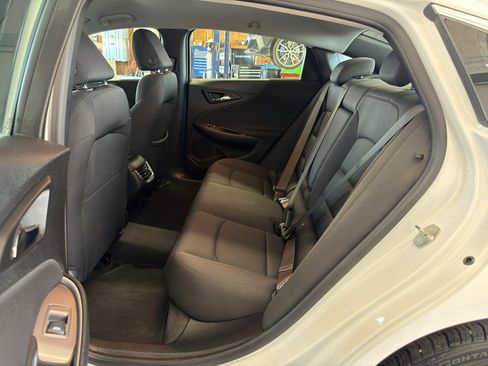 Used 2024 Chevrolet Malibu LT w/ Sport Edition FWD image 27