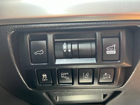 Used 2018 Subaru Outback 2.5i Limited AWD/4WD image 10