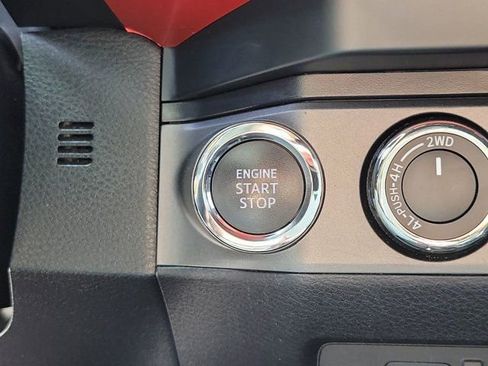 Used 2020 Toyota Tacoma TRD Sport image 33