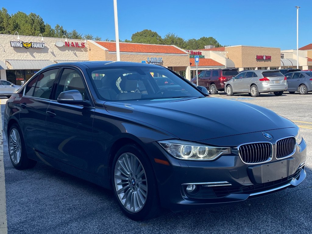 Used 2012 BMW 328i Sedan RWD image 5