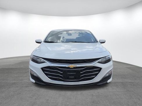 Used 2023 Chevrolet Malibu LT image 2