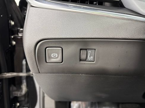 Used 2023 Buick Enclave Essence w/ Experience Buick Package AWD/4WD image 33