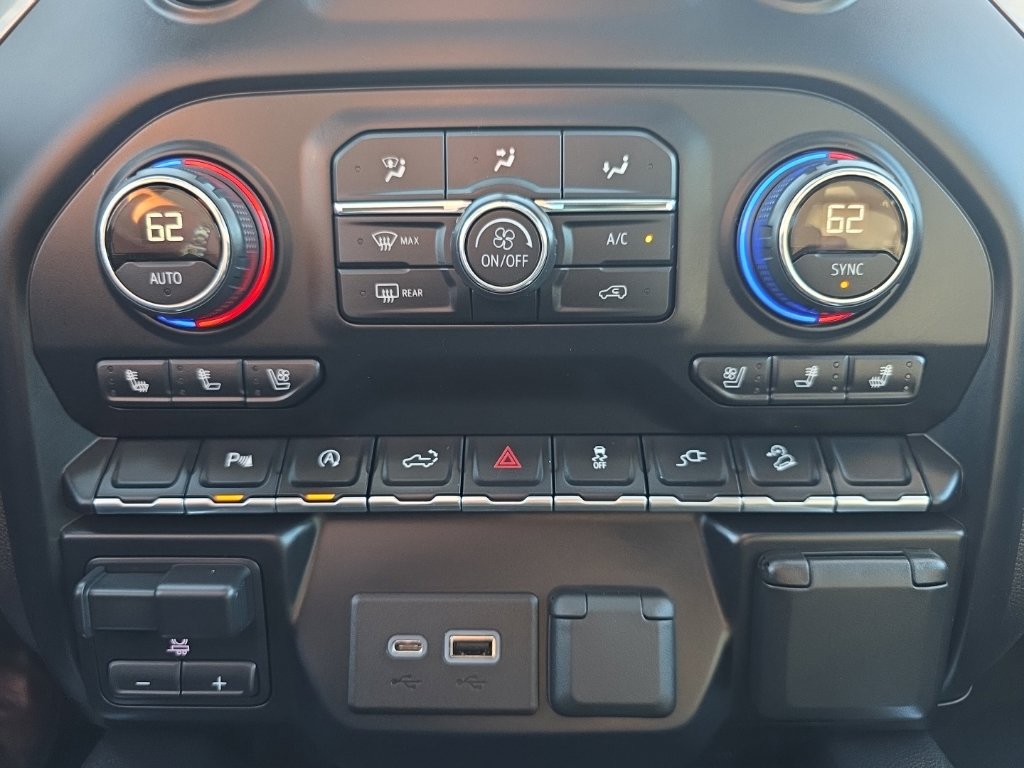 Used 2019 Chevrolet Silverado 1500 LTZ AWD/4WD image 49