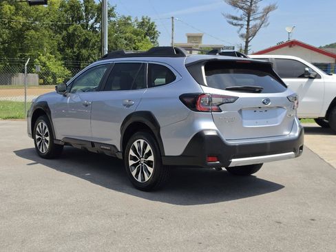 Used 2024 Subaru Outback Limited AWD/4WD image 3