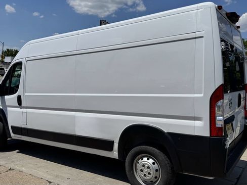 Used 2023 RAM ProMaster 2500 FWD image 4