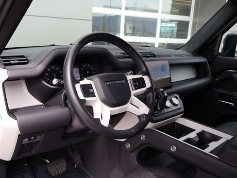 Certified 2025 Land Rover Defender 110 S AWD/4WD image 14