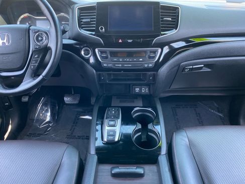 Used 2022 Honda Ridgeline Black Edition image 11