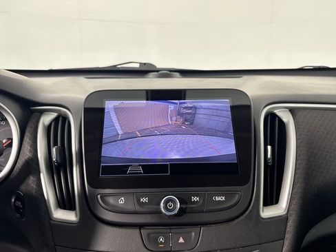 Used 2022 Chevrolet Malibu LS FWD image 7