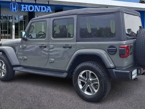 Used 2022 Jeep Wrangler Unlimited Sahara w/ LED Lighting Group AWD/4WD image 6