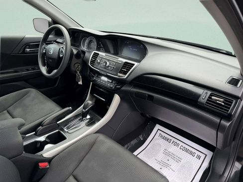 Used 2017 Honda Accord LX image 15