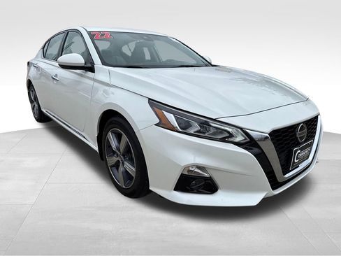 Used 2022 Nissan Altima 2.5 SL FWD image 9