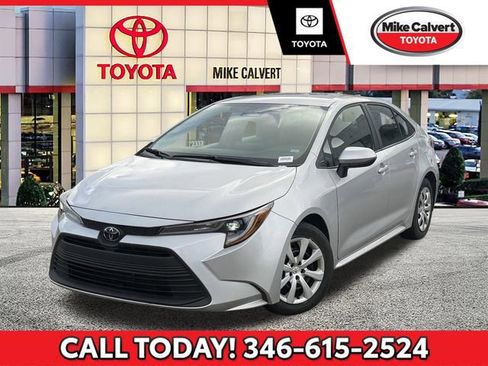 Used 2024 Toyota Corolla LE image 1
