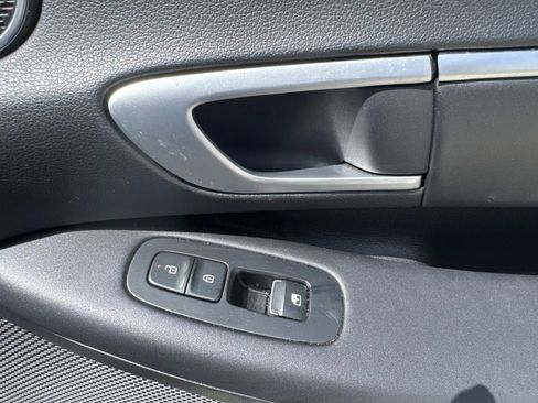 Used 2025 Hyundai Sonata SEL FWD image 14