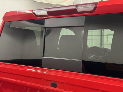 Used 2021 GMC Sierra 1500 Elevation w/ Preferred Package image 26