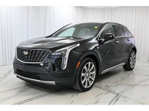 Used 2019 Cadillac XT4 Premium Luxury w/ Driver Assist Package image 4