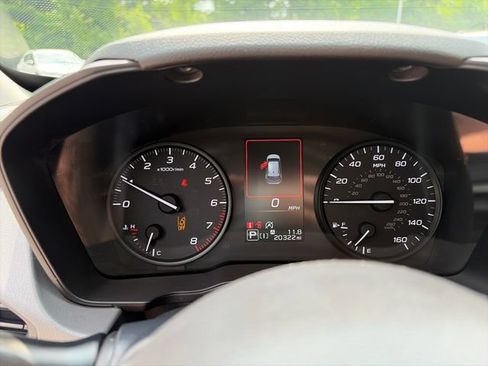 Used 2024 Subaru Crosstrek 2.0i AWD/4WD image 23