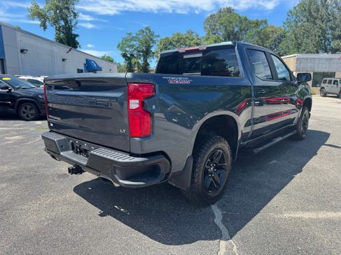 Used 2020 Chevrolet Silverado 1500 LT Trail Boss image 3