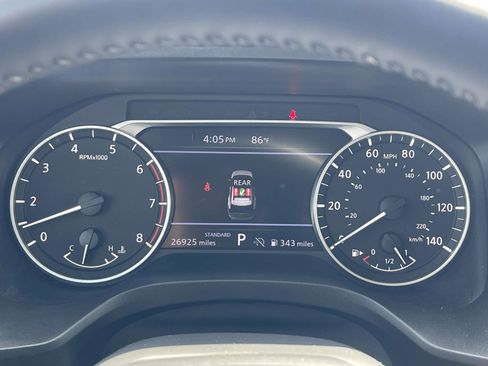 Used 2025 Nissan Rogue SV FWD image 19