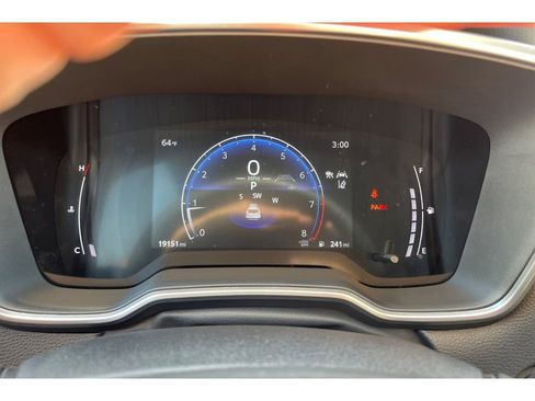 Used 2024 Toyota Corolla Cross XLE w/ Convenience Package image 36